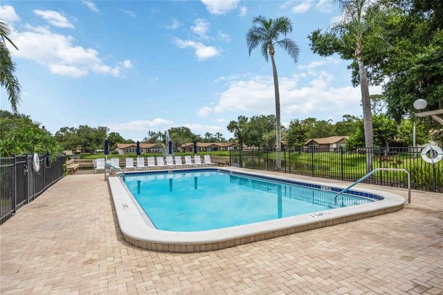 266 OAK HILL DRIVE 34, Sarasota, FL 34232