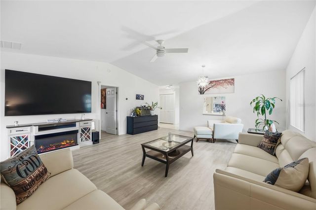 266 OAK HILL DRIVE 34, Sarasota, FL 34232