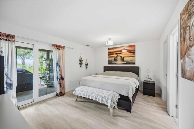 266 OAK HILL DRIVE 34, Sarasota, FL 34232