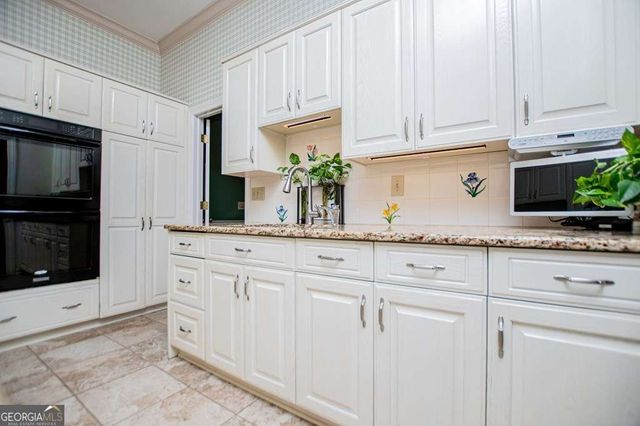 211 Habersham Place, Carrollton, GA 30117