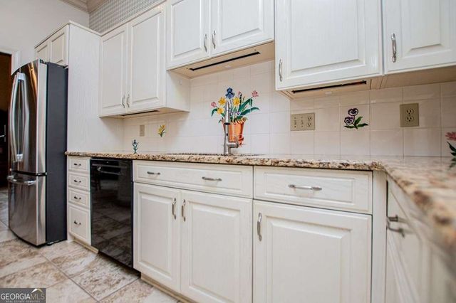 211 Habersham Place, Carrollton, GA 30117