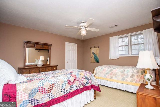 211 Habersham Place, Carrollton, GA 30117