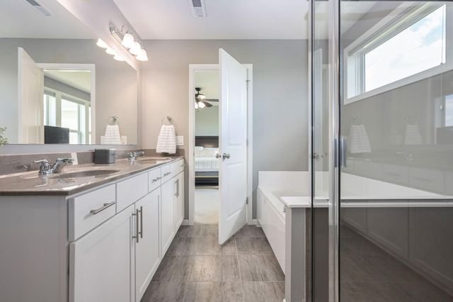 5420 Southridge Circle, Woodbury, MN 55129