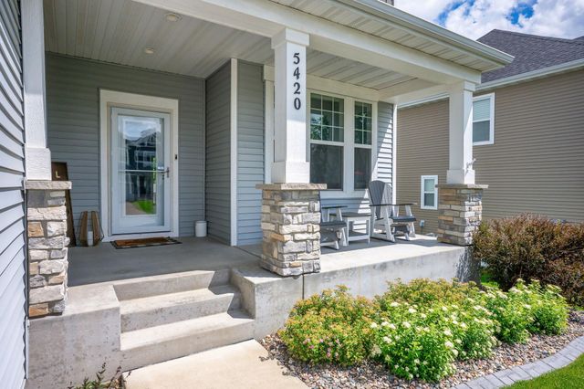 5420 Southridge Circle, Woodbury, MN 55129