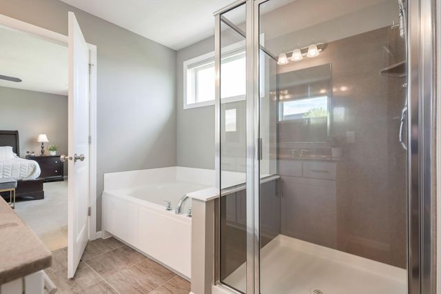 5420 Southridge Circle, Woodbury, MN 55129