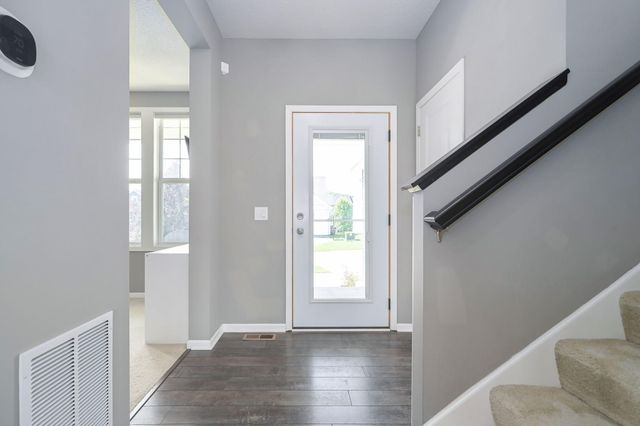 5420 Southridge Circle, Woodbury, MN 55129