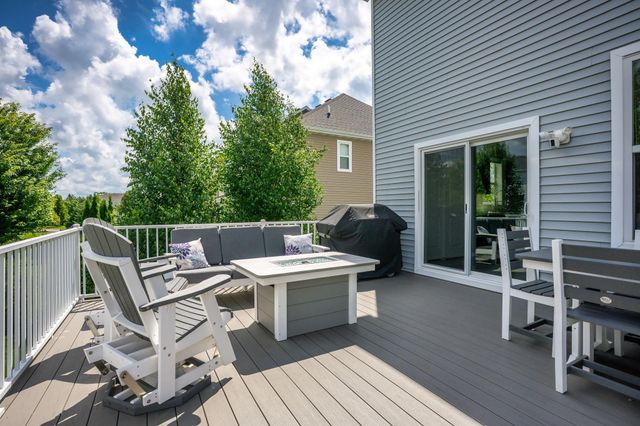 5420 Southridge Circle, Woodbury, MN 55129
