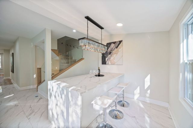 4143 N Drake Avenue, Chicago, IL 60618