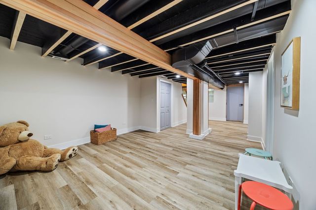 4143 N Drake Avenue, Chicago, IL 60618