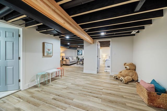 4143 N Drake Avenue, Chicago, IL 60618