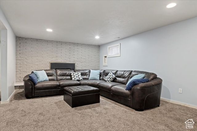 698 N BROOK AVE, Tooele, UT 84074