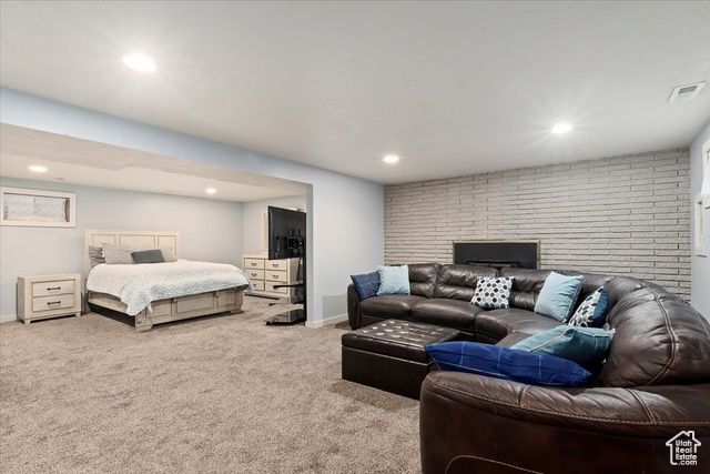 698 N BROOK AVE, Tooele, UT 84074