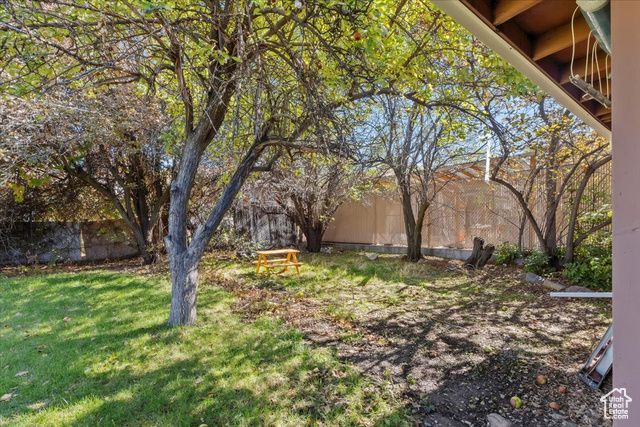 698 N BROOK AVE, Tooele, UT 84074