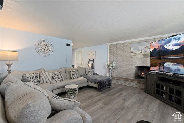 698 N BROOK AVE, Tooele, UT 84074