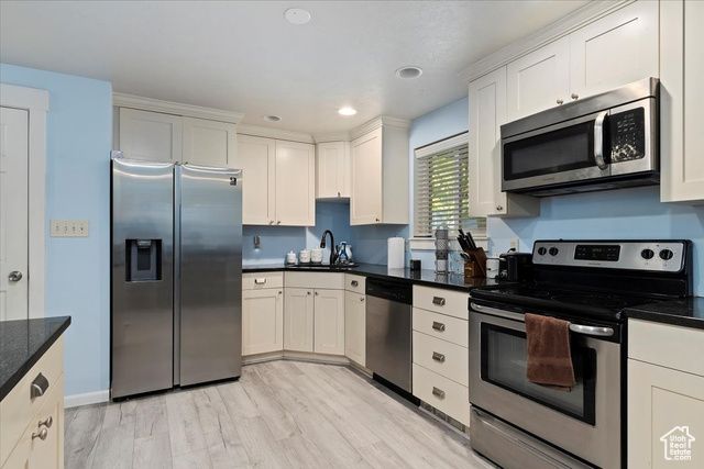 698 N BROOK AVE, Tooele, UT 84074