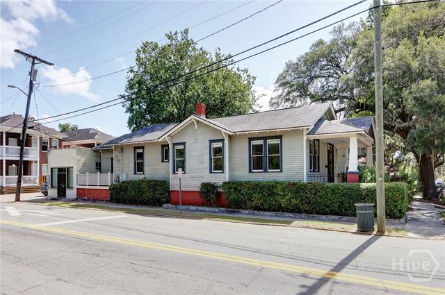 402 E 38th Street, Savannah, GA 31401