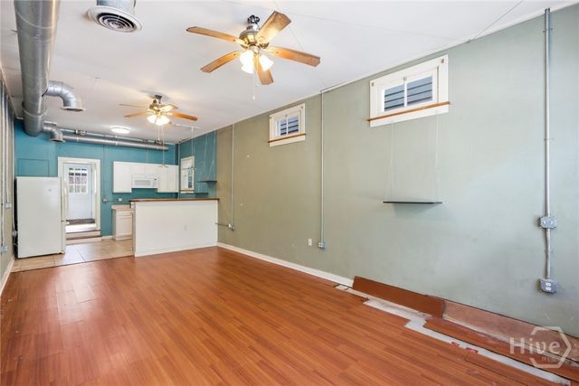 402 E 38th Street, Savannah, GA 31401
