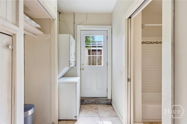 402 E 38th Street, Savannah, GA 31401