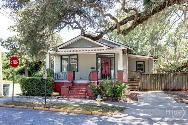 402 E 38th Street, Savannah, GA 31401