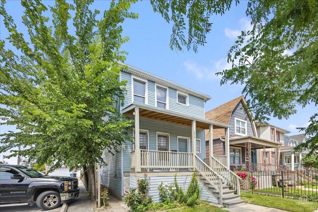 3616 N Kedzie Avenue 1, Chicago, IL 60618