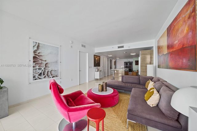 460 NE 28th St 3904, Miami, FL 33137