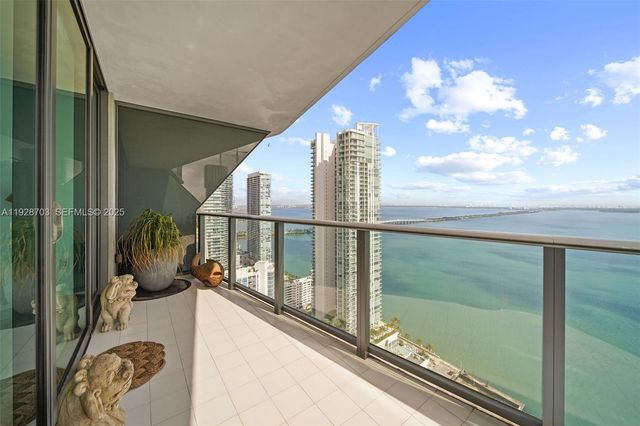 460 NE 28th St 3904, Miami, FL 33137