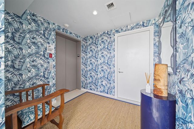 460 NE 28th St 3904, Miami, FL 33137