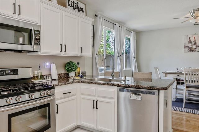 1703 Presidio Way, Plumas Lake, CA 95961