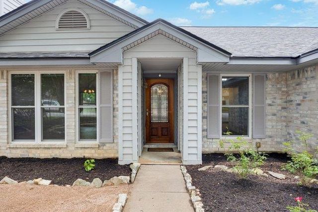 2002 Brook HOLW, Cedar Park, TX 78613