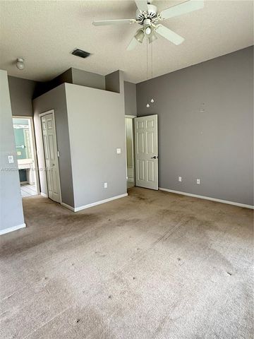2435 SE 7th Pl 2435, Homestead, FL 33033