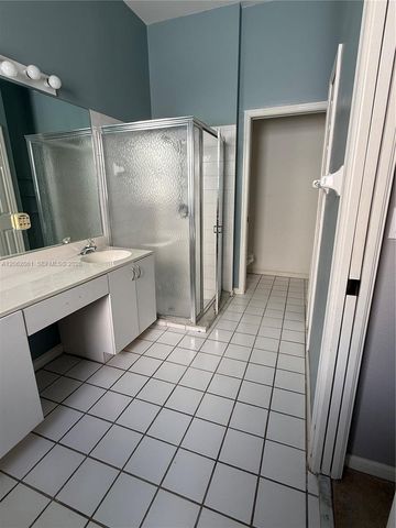 2435 SE 7th Pl 2435, Homestead, FL 33033