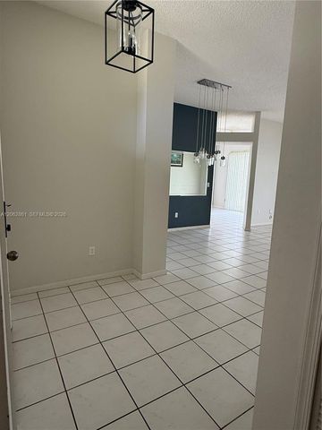 2435 SE 7th Pl 2435, Homestead, FL 33033