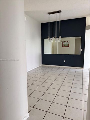 2435 SE 7th Pl 2435, Homestead, FL 33033