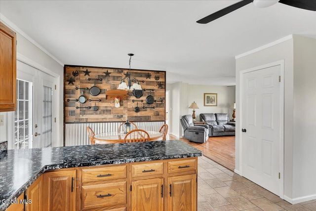 641 Knickerbocker Road, Schaghticoke, NY 12154