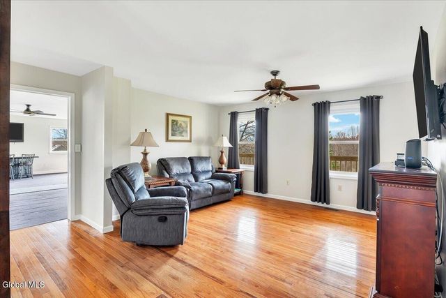 641 Knickerbocker Road, Schaghticoke, NY 12154