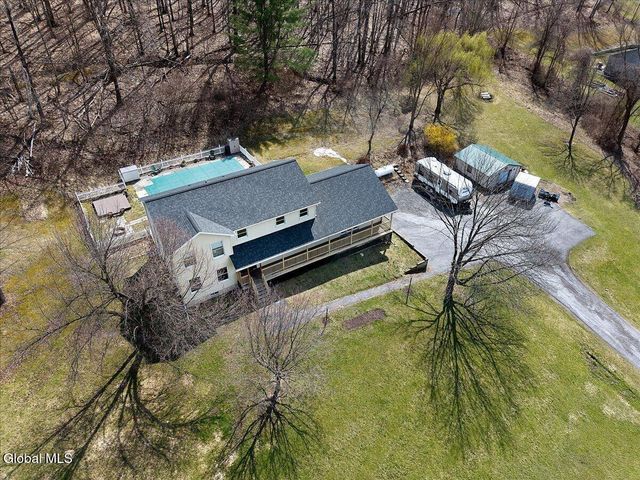 641 Knickerbocker Road, Schaghticoke, NY 12154