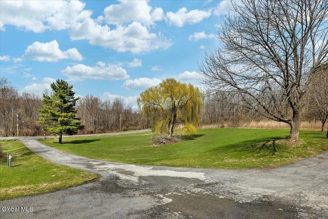 641 Knickerbocker Road, Schaghticoke, NY 12154