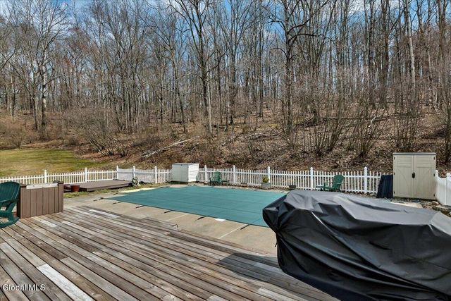 641 Knickerbocker Road, Schaghticoke, NY 12154
