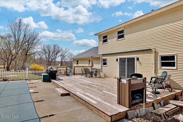 641 Knickerbocker Road, Schaghticoke, NY 12154