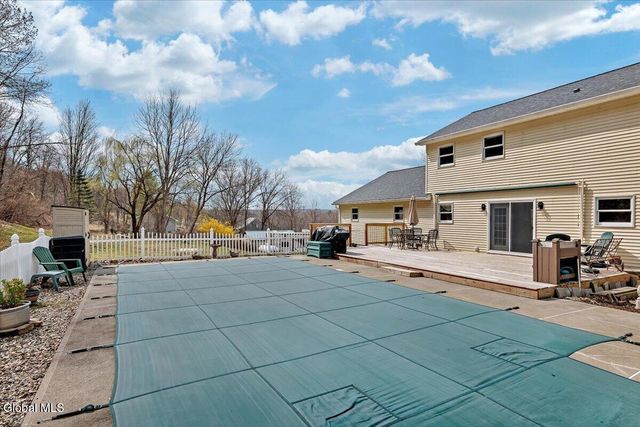 641 Knickerbocker Road, Schaghticoke, NY 12154