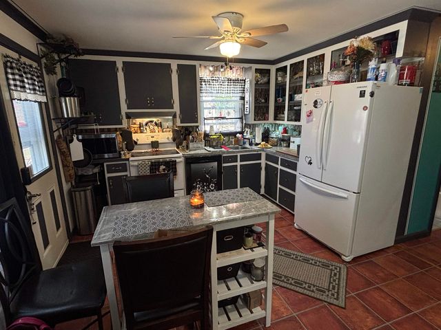 321 W Mitchell Street, Manchester, NH 03103