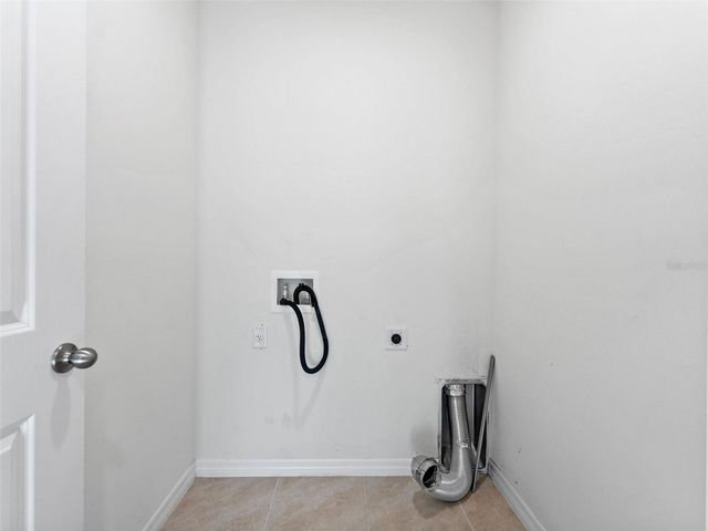 9032 WATER CHESTNUT DRIVE, Tampa, FL 33637