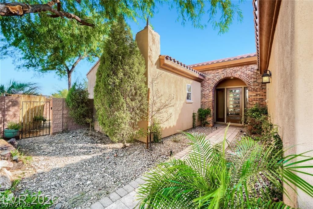 6 Lago Turchino Court, Henderson, NV 89011 — photo 2