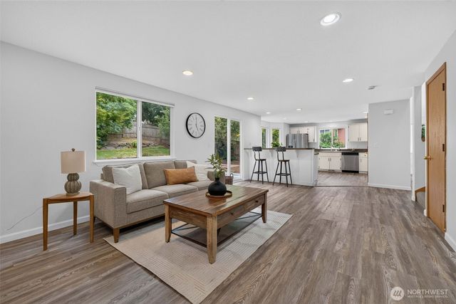 9305 NE 14th Way, Vancouver, WA 98664