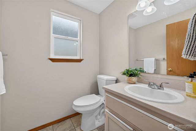 9305 NE 14th Way, Vancouver, WA 98664