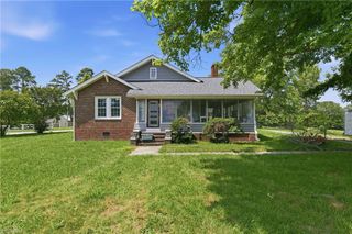 5853 Riverdale Drive, Jamestown, NC 27282
