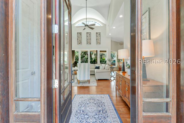 2 Chelsea Ct, Hilton Head Island, SC 29928