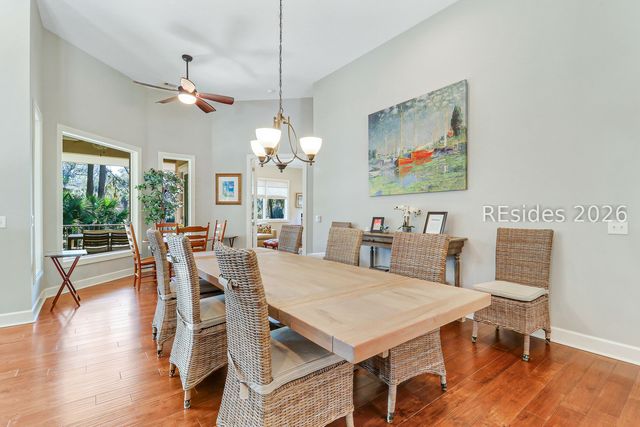 2 Chelsea Ct, Hilton Head Island, SC 29928