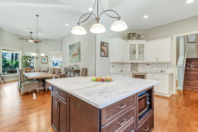 2 Chelsea Ct, Hilton Head Island, SC 29928