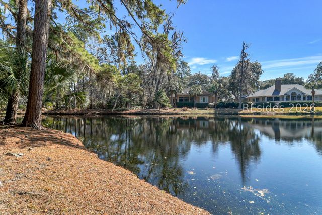 2 Chelsea Ct, Hilton Head Island, SC 29928